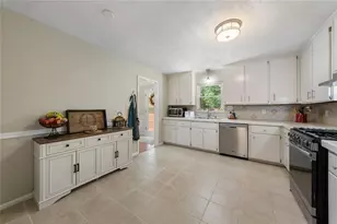 7080 Sumit Creek Dr NW, Kennesaw, GA 30152 - Photo 10