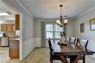 820 Meadowsong Cir, Lawrenceville, GA 30043 - Photo 10