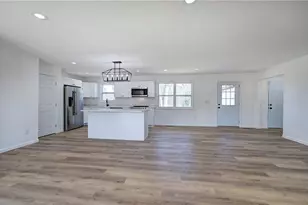 516 Baxter Rd SE, Calhoun, GA 30701 - Photo 10