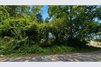 1529 Alma St NW, Atlanta, GA 30318 - Photo 2