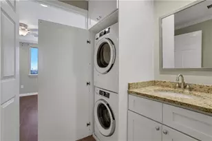 300 Johnson Ferry Road NE, Atlanta, GA 30328 - Photo 24