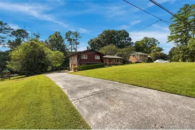 610 Evergreen Drive, Woodstock, GA 30188 - Photo 4