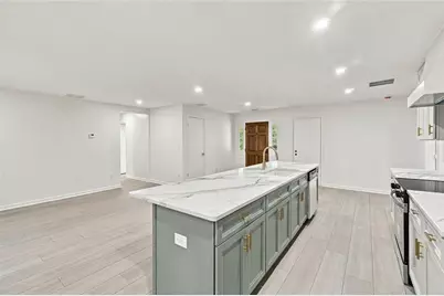 645 Noell Way NW, Lilburn, GA 30047 - Photo 10