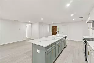 645 Noell Way NW, Lilburn, GA 30047 - Photo 10