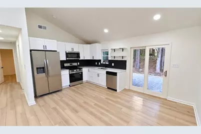 2112 Valley Oaks Drive SE, Smyrna, GA 30080 - Photo 6