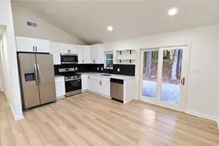2112 Valley Oaks Dr SE, Smyrna, GA 30080 - Photo 6