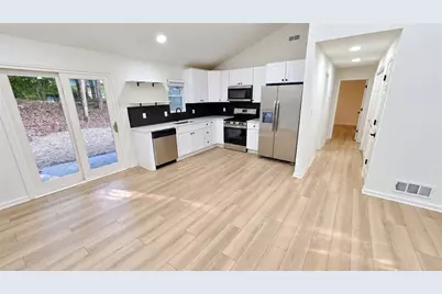 2112 Valley Oaks Drive SE, Smyrna, GA 30080 - Photo 20