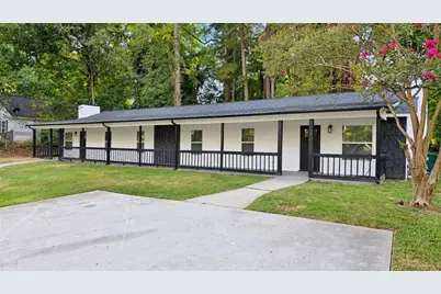 2112 Valley Oaks Drive SE, Smyrna, GA 30080 - Photo 2