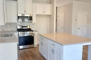 27 Masters Dr, Villa Rica, GA 30180 - Photo 4
