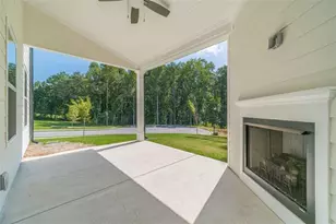 907 Bessie Ct, Loganville, GA 30052 - Photo 34