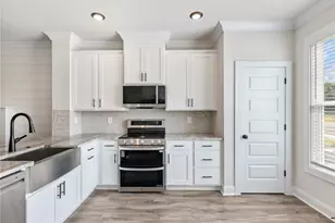 208 Grand Highlands Ct, Winder, GA 30680 - Photo 8