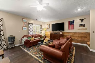 7210 Pine Ct, Cumming, GA 30041 - Photo 28