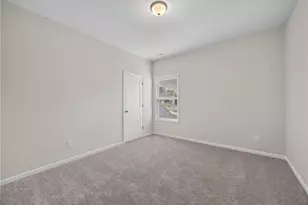 887 Bessie Ct, Loganville, GA 30052 - Photo 34