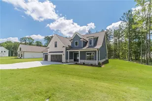 887 Bessie Ct, Loganville, GA 30052 - Photo 2