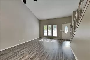 5025 Bent Creek Ct, Sugar Hill, GA 30518 - Photo 2