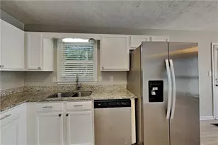 89 Silverthorne Cir, Douglasville, GA 30134 - Photo 4