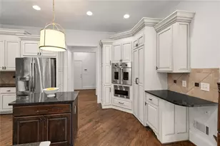 8030 Coventry Pointe, Suwanee, GA 30024 - Photo 12