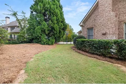 8030 Coventry Pointe, Suwanee, GA 30024 - Photo 40