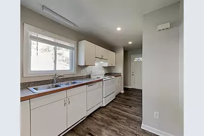 5779 Hillside Drive, Atlanta, GA 30340 - Photo 18
