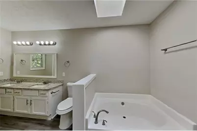 4049 Evelyn Drive, Powder Springs, GA 30127 - Photo 10