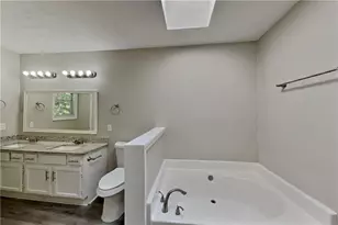 4049 Evelyn Dr, Powder Springs, GA 30127 - Photo 10