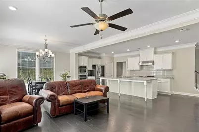 58 W Dixie Avenue SE, Marietta, GA 30008 - Photo 8