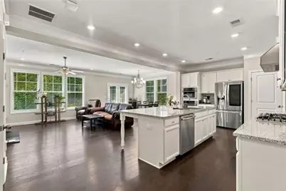 58 W Dixie Avenue SE, Marietta, GA 30008 - Photo 4