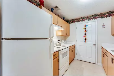 10202 Fairington Ridge Circle, Lithonia, GA 30038 - Photo 10
