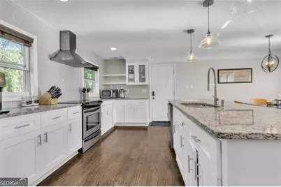 2363 Oakridge Court, Decatur, GA 30032 - Photo 10