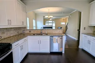 7395 Glisten Ave, Sandy Springs, GA 30328 - Photo 8