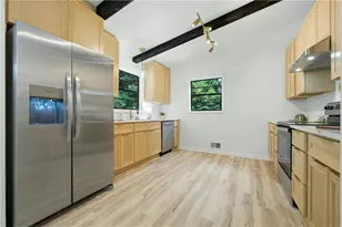 411 Hunters Ln, Woodstock, GA 30189 - Photo 6