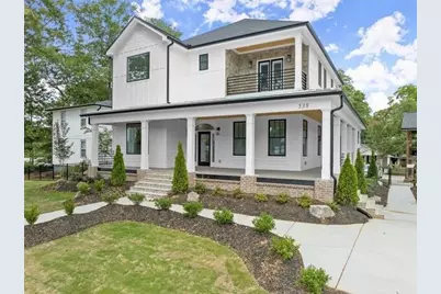 538 W Shadburn Avenue, Buford, GA 30518 - Photo 1