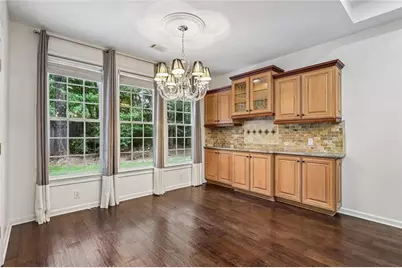 225 W Brookhollow Court, Alpharetta, GA 30022 - Photo 12
