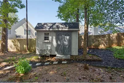 1183 Cool Springs Drive NW, Kennesaw, GA 30144 - Photo 38
