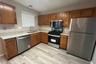 115 Yatley Ct, Alpharetta, GA 30022 - Photo 2