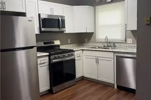 2185 Wellington Cir, Lithonia, GA 30058 - Photo 8