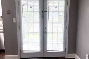 2185 Wellington Cir, Lithonia, GA 30058 - Photo 10