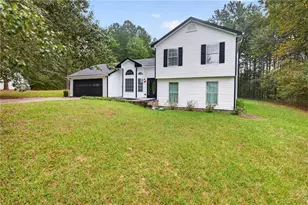 220 Robert Dr, Braselton, GA 30517 - Photo 2