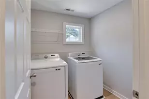 1782 Meadow Ln SW, Atlanta, GA 30315 - Photo 32