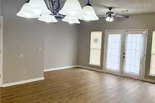 4153 Park Chase Dr, East Point, GA 30344 - Photo 8