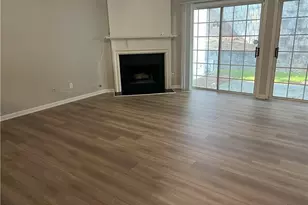 2010 Whitestone Pl, Alpharetta, GA 30005 - Photo 8