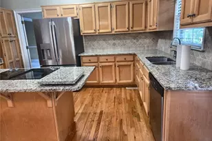 622 Plantation Dr, Lithia Springs, GA 30122 - Photo 6