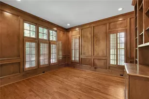 4595 Peachtree Dunwoody Rd, Sandy Springs, GA 30342 - Photo 4