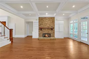 4595 Peachtree Dunwoody Rd, Sandy Springs, GA 30342 - Photo 6