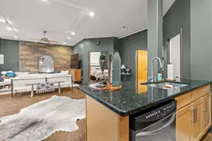 205 Johnson Ave, Carrollton, GA 30117 - Photo 6