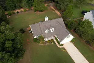 1038 Orchard Cir, Monroe, GA 30656 - Photo 8