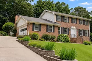 1683 Oak Ridge Cir SW, Stone Mountain, GA 30087 - Photo 1