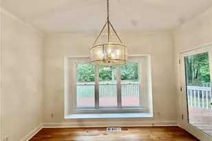110 Emerald Lake Dr, Fayetteville, GA 30215 - Photo 14