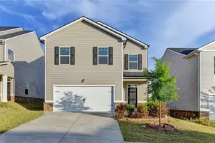 68 Mead Ct, Hoschton, GA 30548 - Photo 2