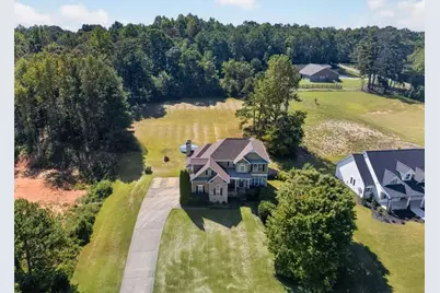 109 W Lake Boulevard, Carrollton, GA 30116 - Photo 2